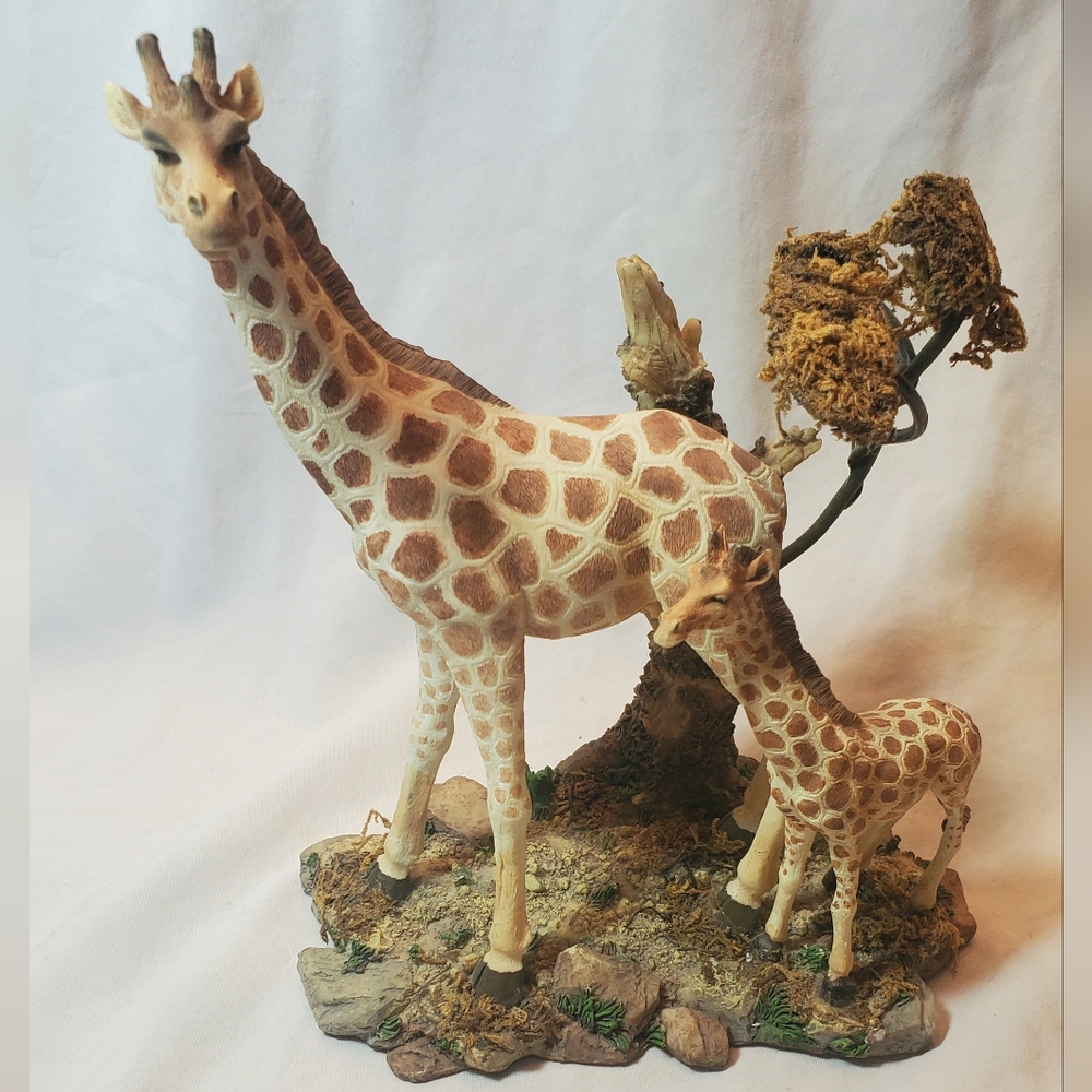 Giraffe Mother Parent Baby Family Resin Figurine - Brown and Cream African Oasis
